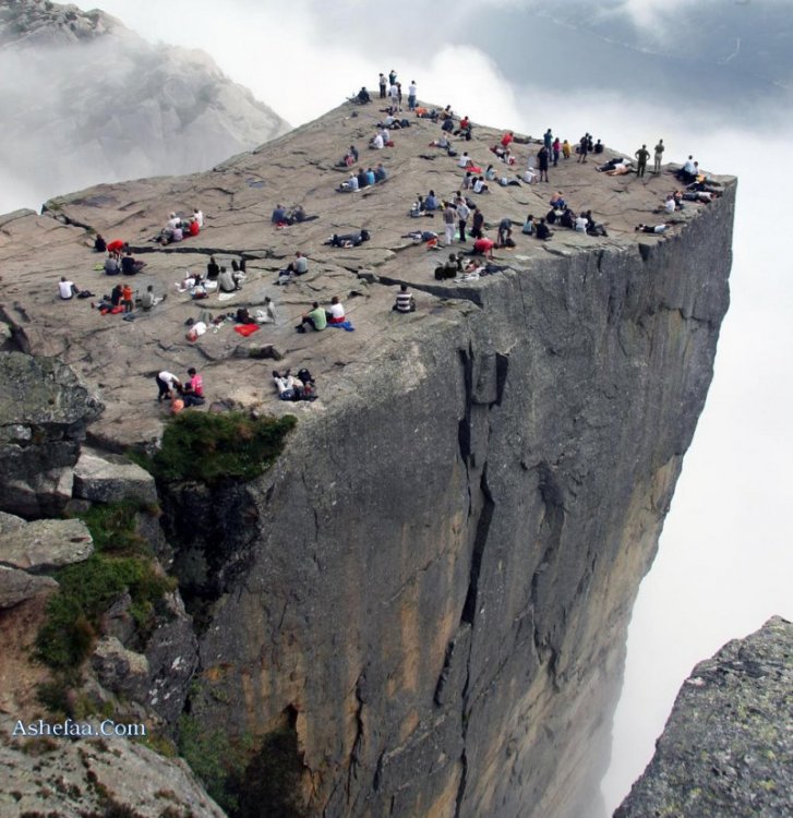 preikestolen1.jpg