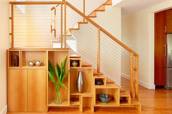 Compact-stairs-with-classy-shelf-space.jpg