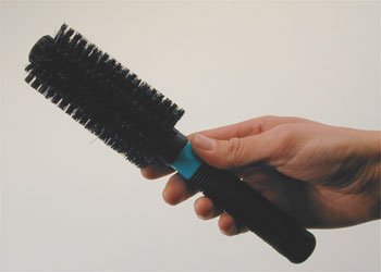 hairbrush1_L.jpg
