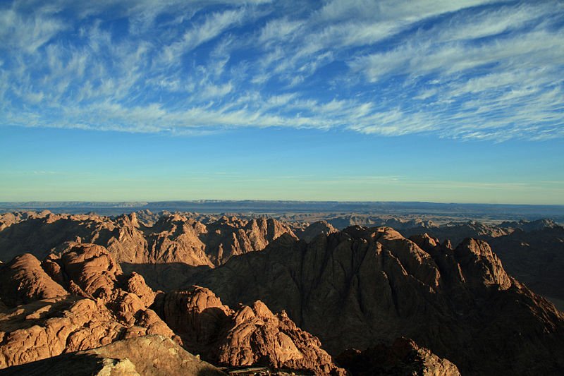 800px-Mont_sinai2.jpg