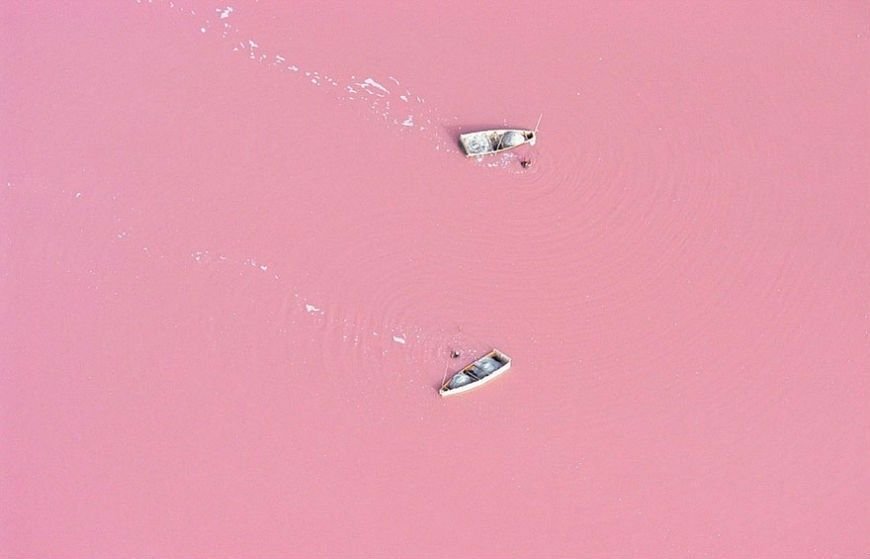 3-Lake-Retba-Sengal.jpg