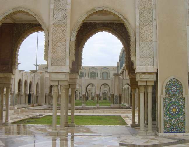 Casablanca%20Hassan%20II%20mosque%20arches.jpg